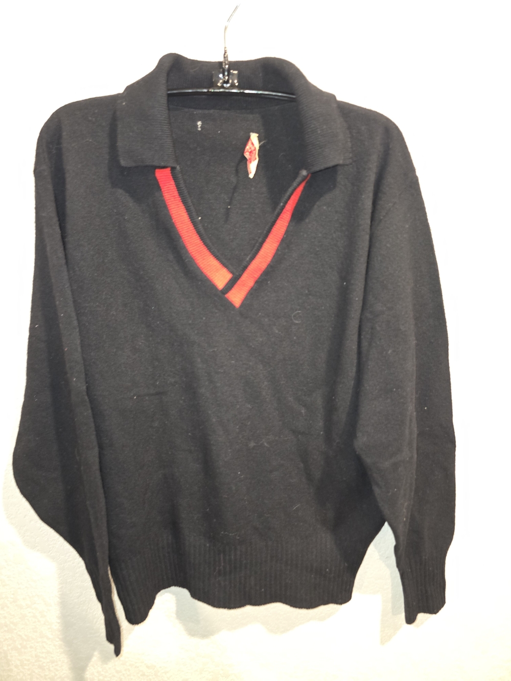 Vintage 100% Merino Lambswool V-Neck Johnny Collar Sweater Black Red Trim